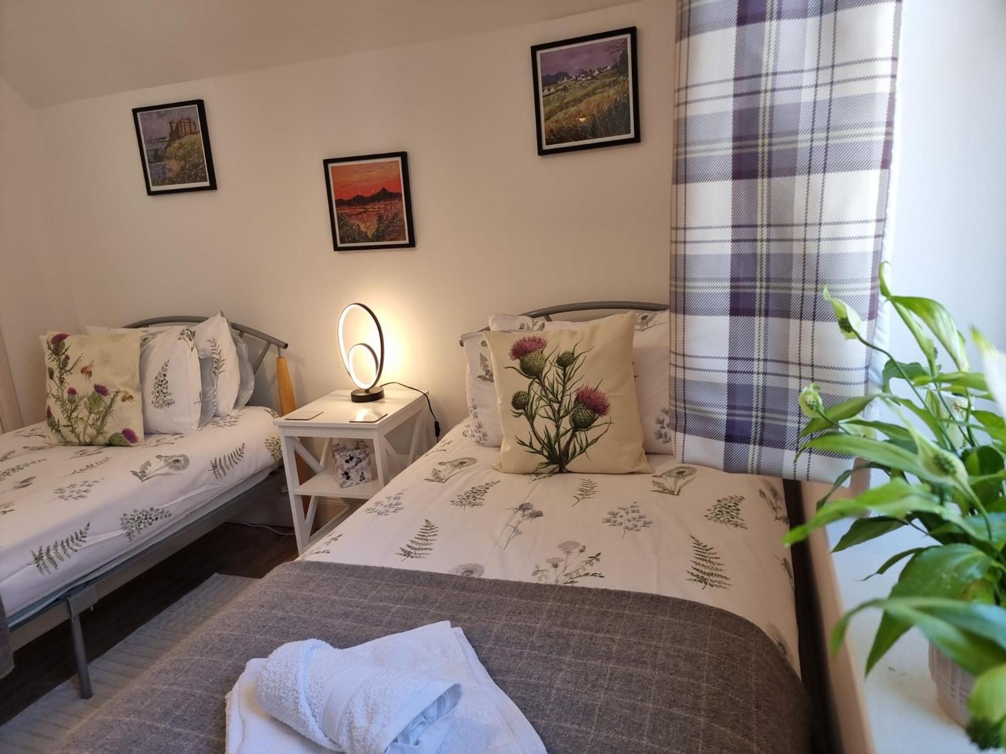 Heart Of Inverness-City Apartment 外观 照片